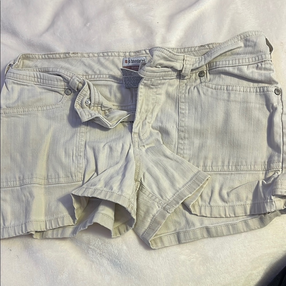 Women's Cream Shorts